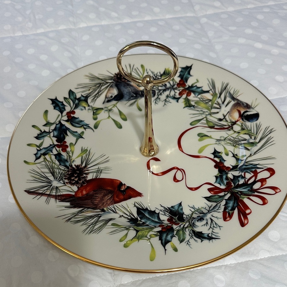 Festive Holiday Tiered Serving Tray Lenox winter greetings 1997 Cardinal EUC